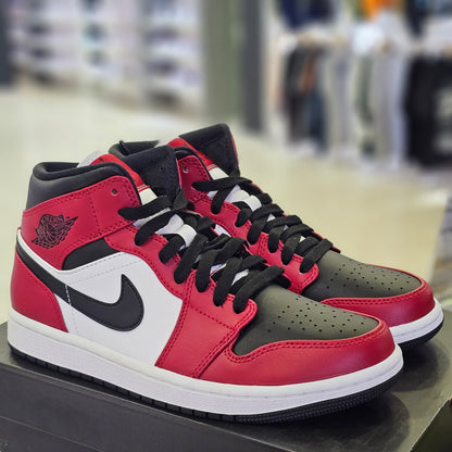 Jordan 1 Mid Chicago Toe