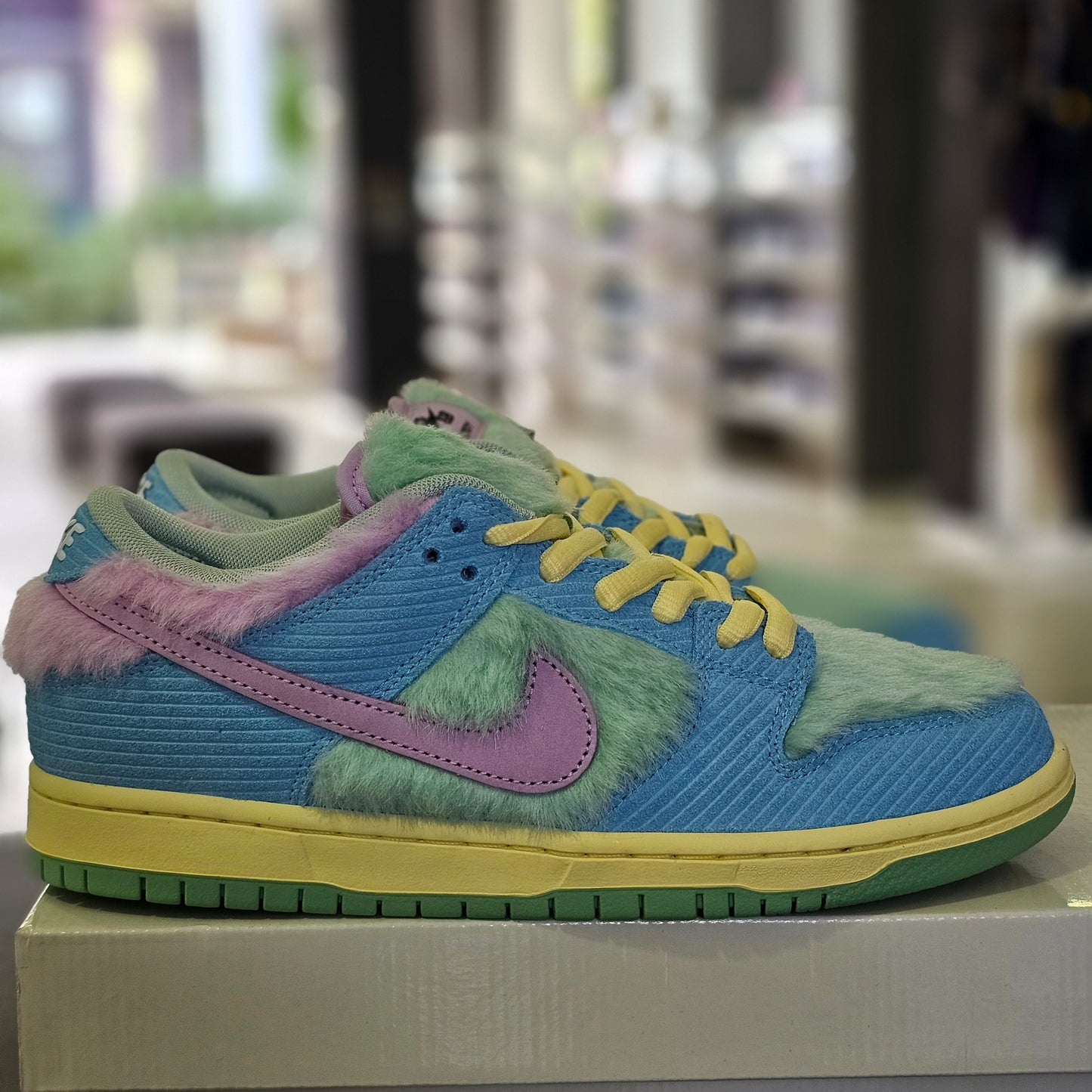 Dunk Low SB Verdy Visty