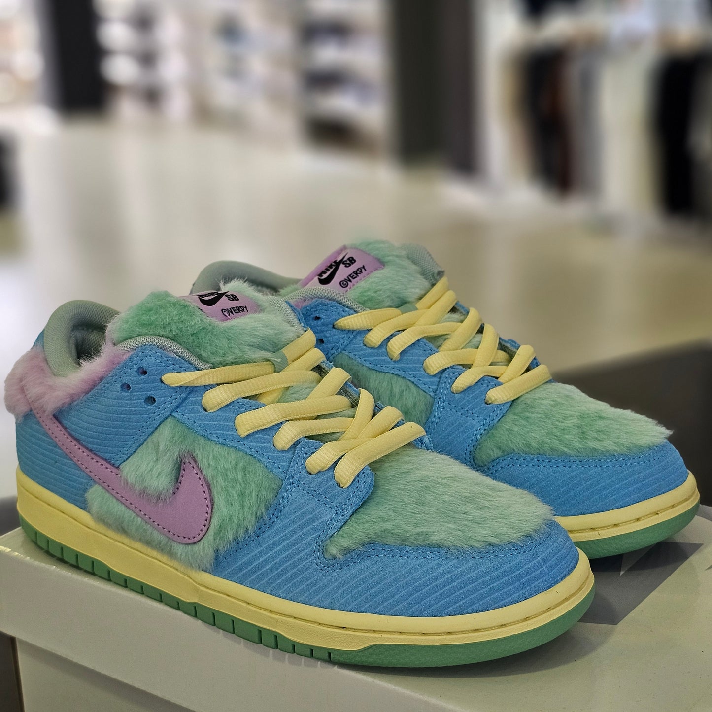 Dunk Low SB Verdy Visty