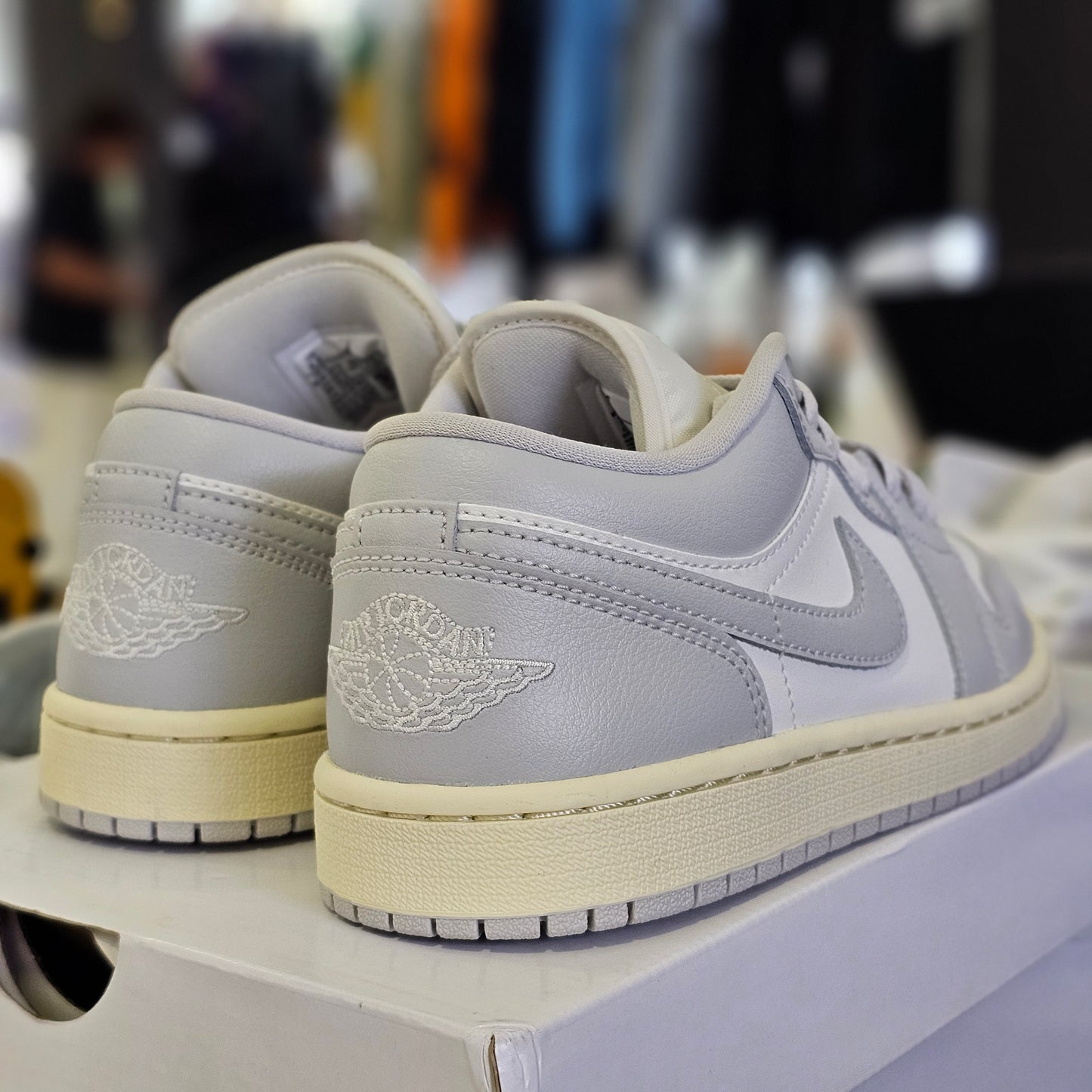 Jordan 1 Low Light Grey