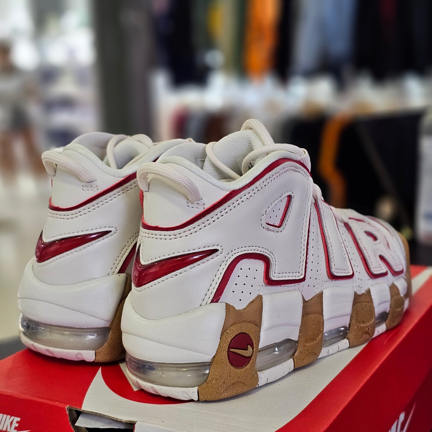 Uptempo Phantom Gym Red Gum