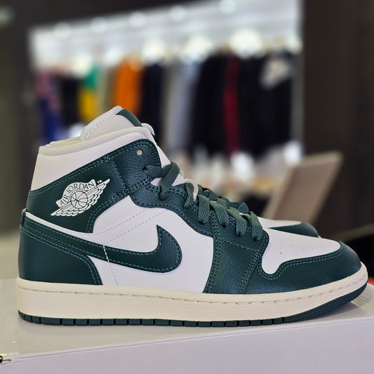 Jordan 1 Mid Oxidized Green