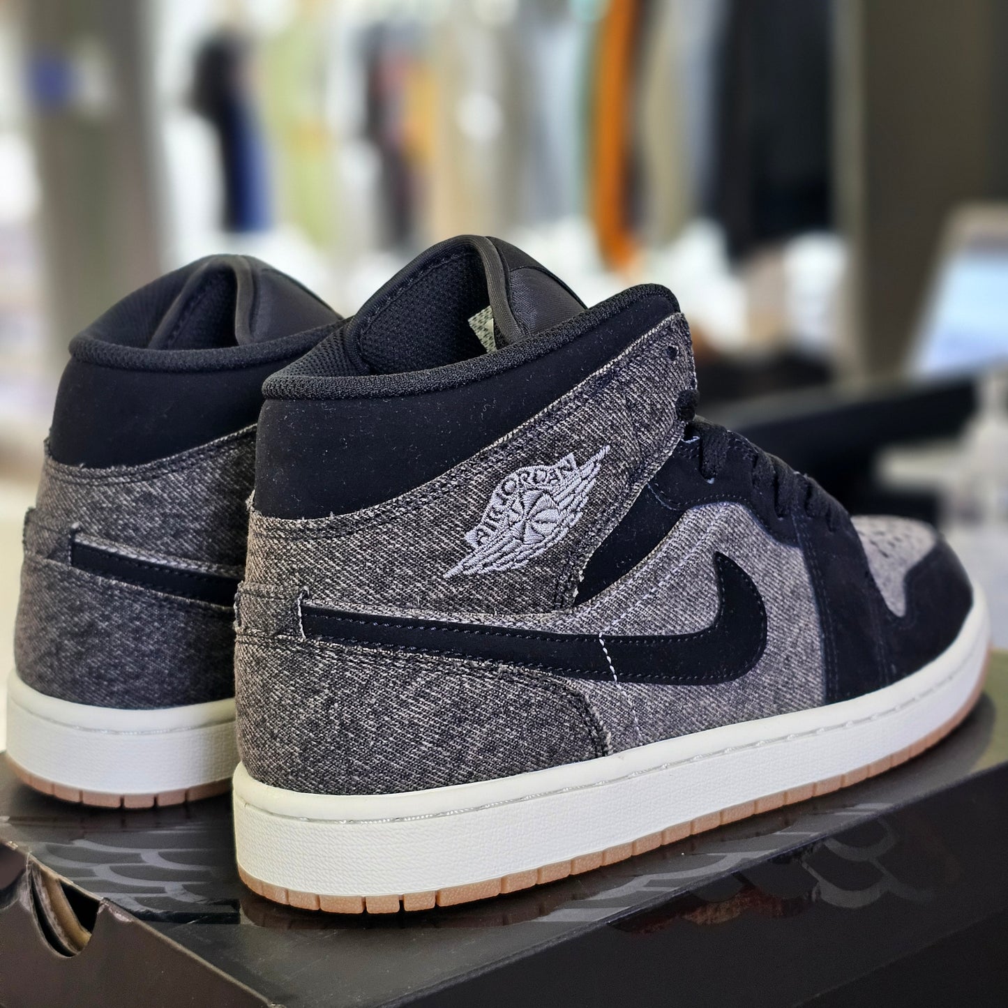 Jordan 1 Mid Black Denim