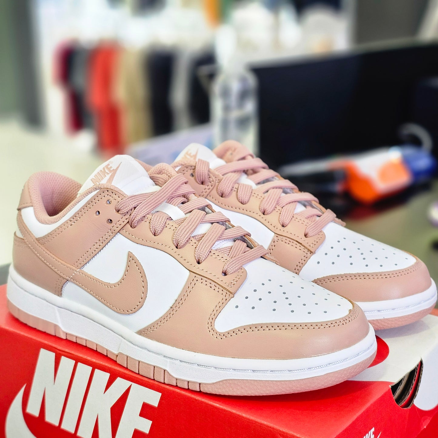 Dunk Low Rose Whisper