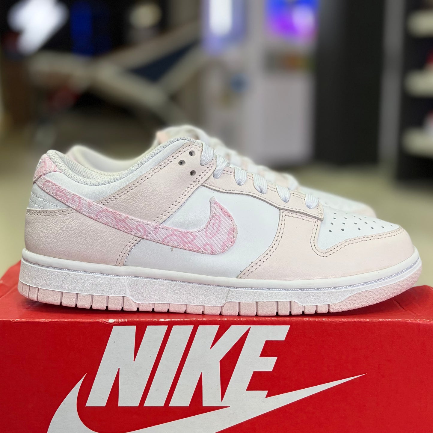 Dunk Low Pink Paisley