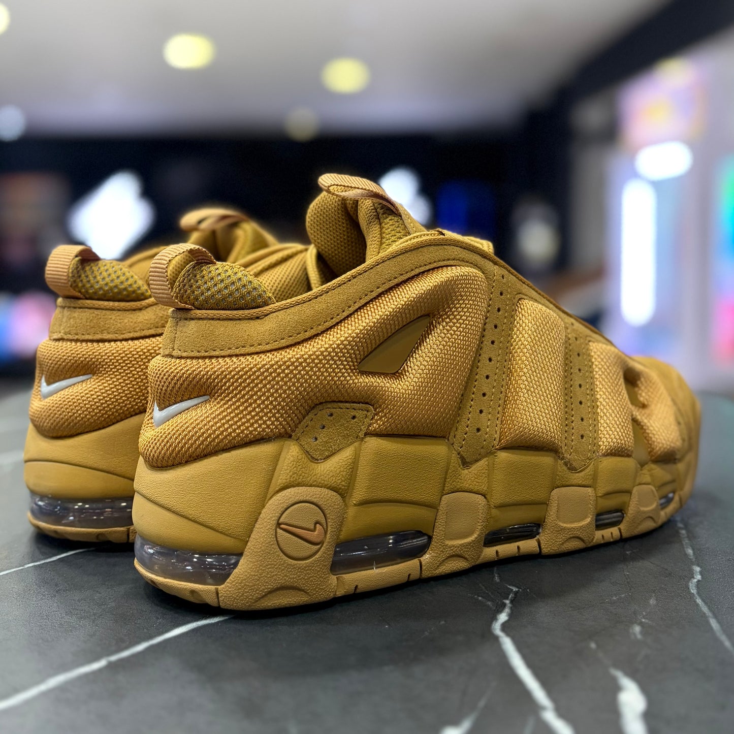 Uptempo Low Flax
