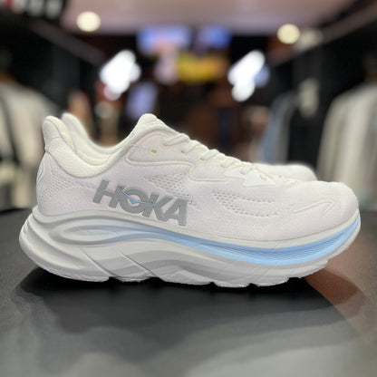 Hoka Clifton 10