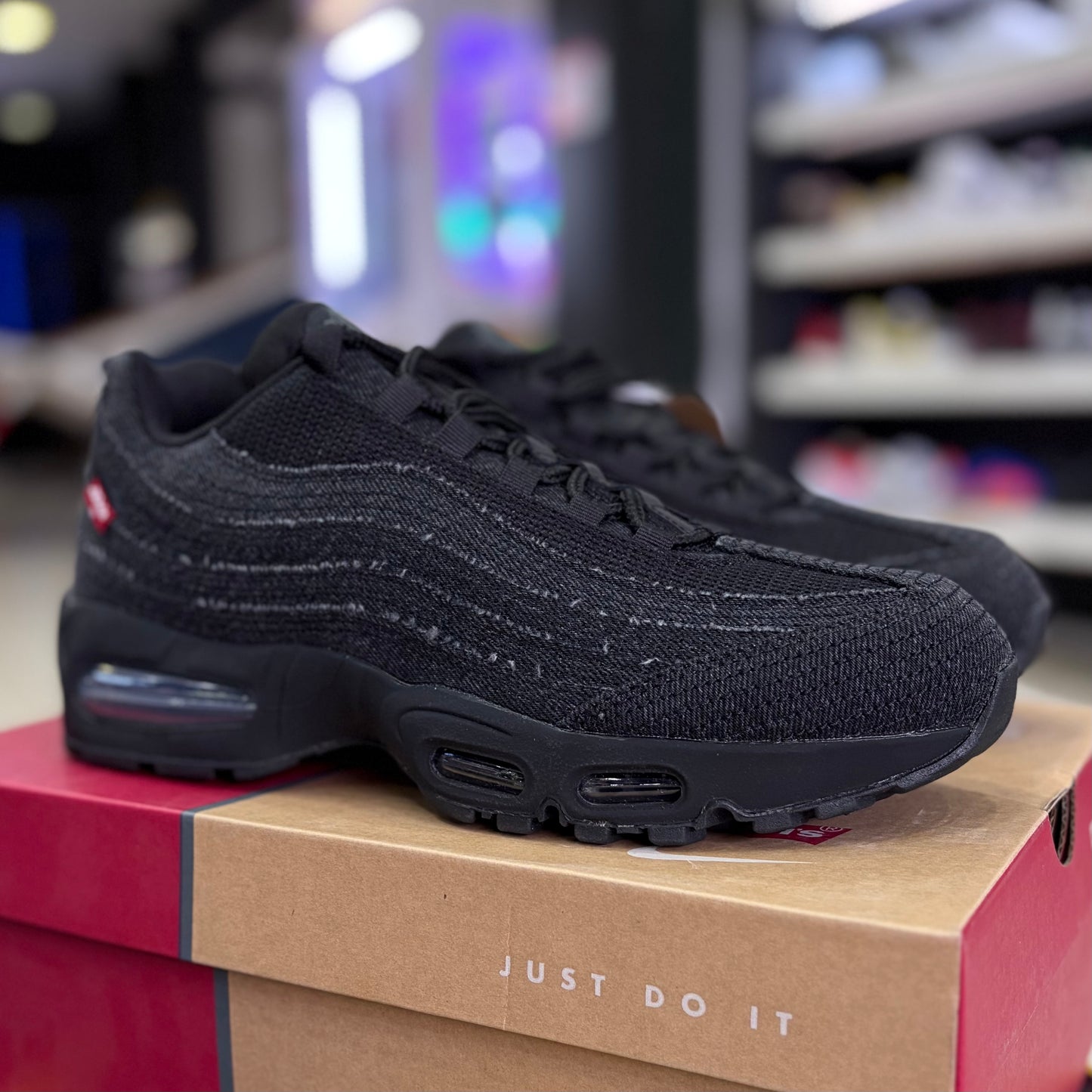 Levi's x Air Max 95 Black Anthracite