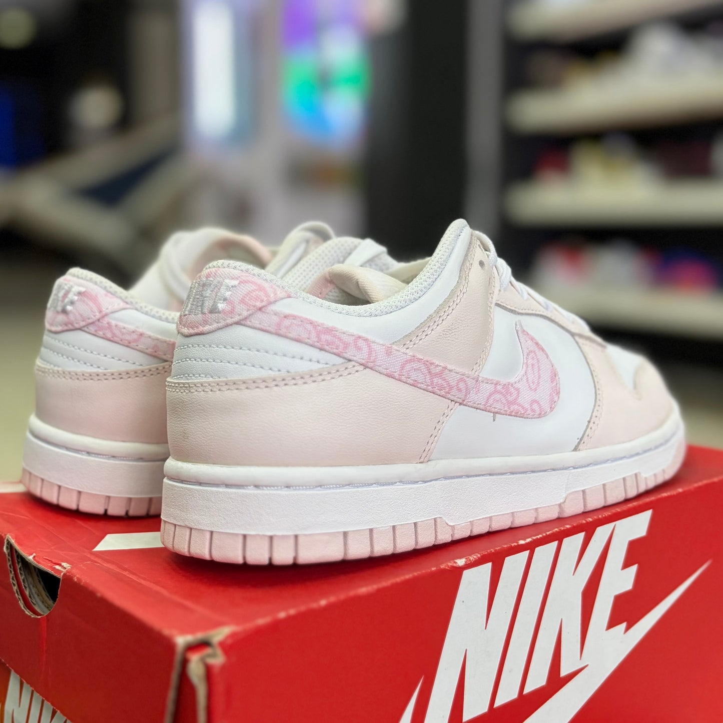 Dunk Low Pink Paisley