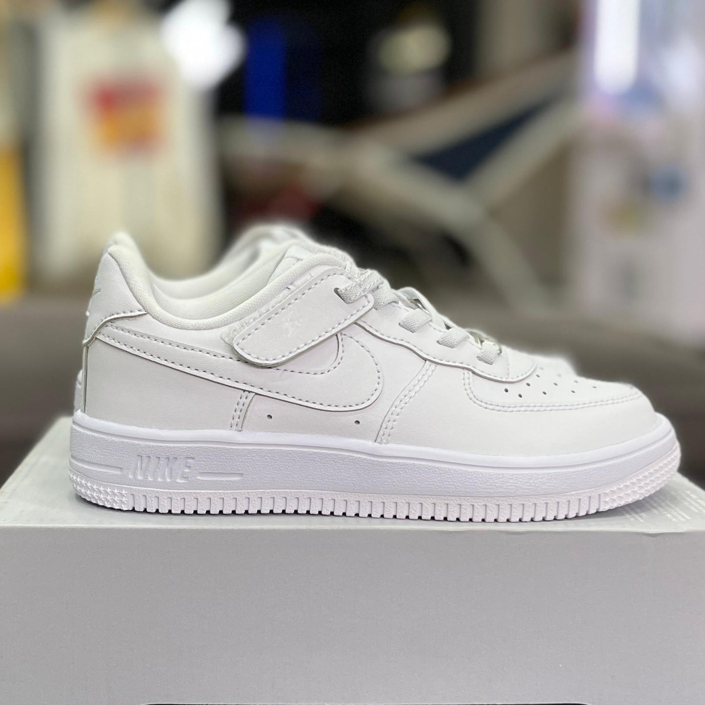 Air Force 1 Low EasyOn White