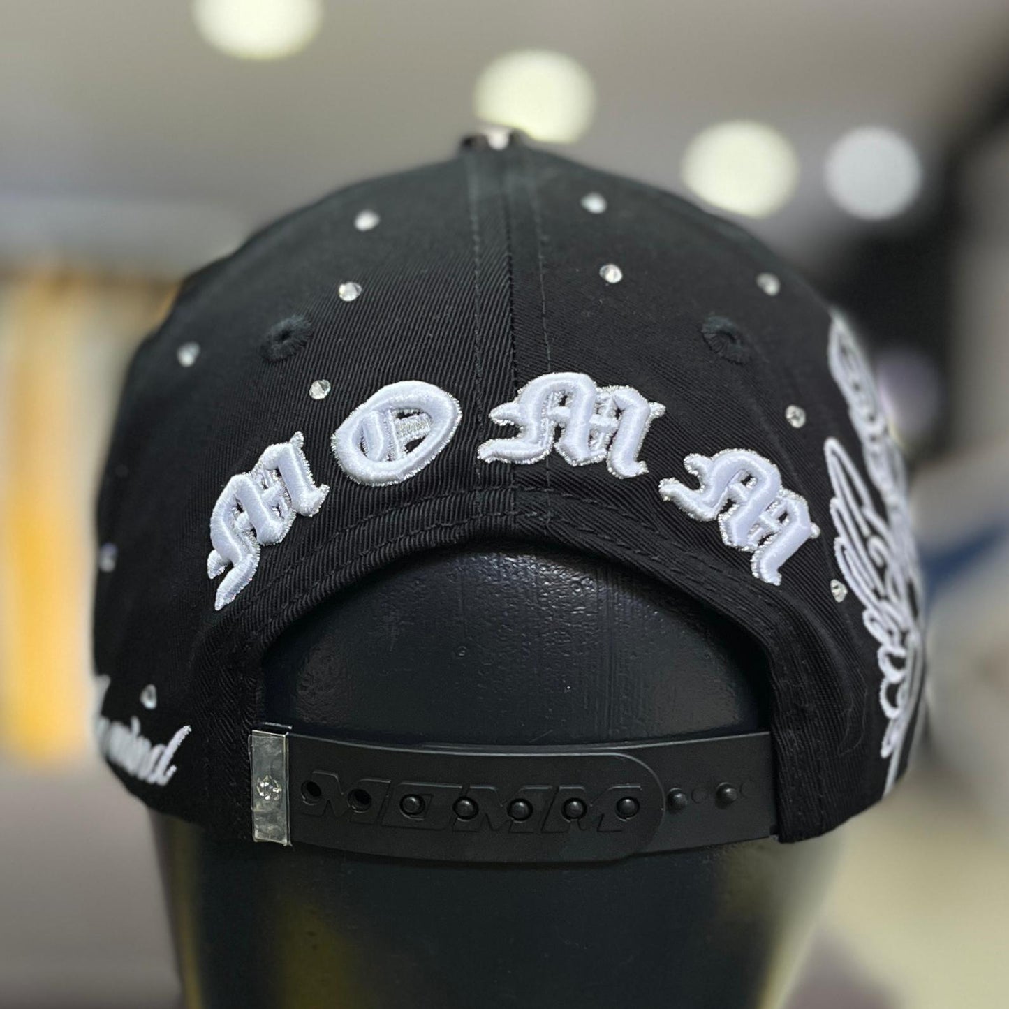 Gorra Mom Hats Black Angel