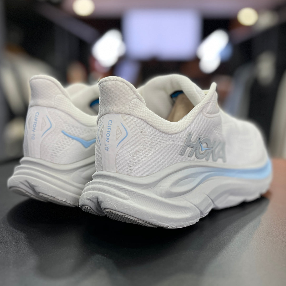 Hoka Clifton 10