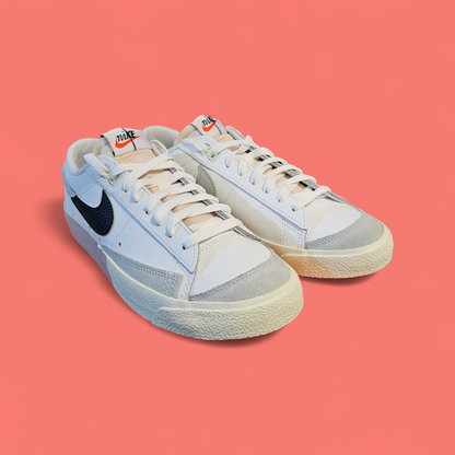 Blazer Low Summit White Light Silver