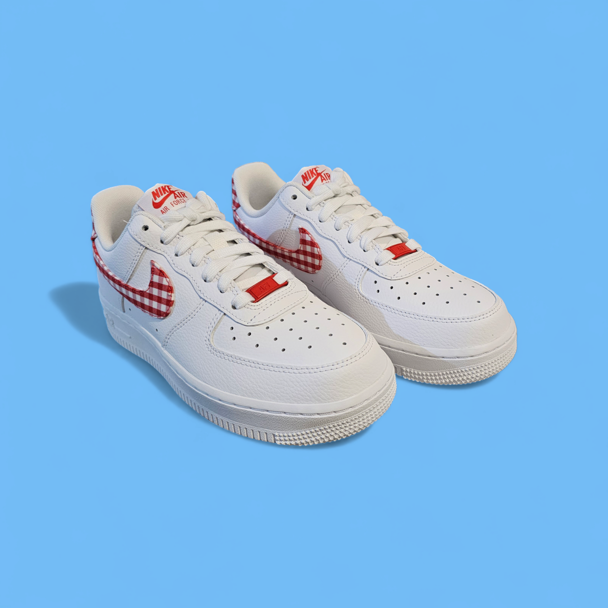 Air Force 1 Mystic Red White â Show Off sneakers