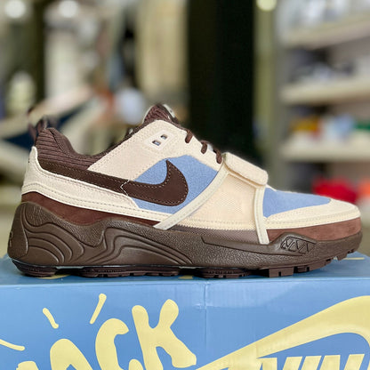 Travis Scott x Zoom Field Jaxx Leche Blue