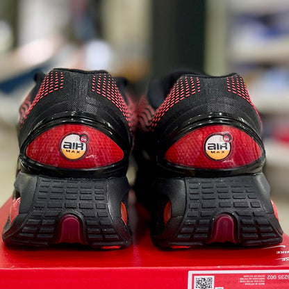 Nike Air Max Dn Bred