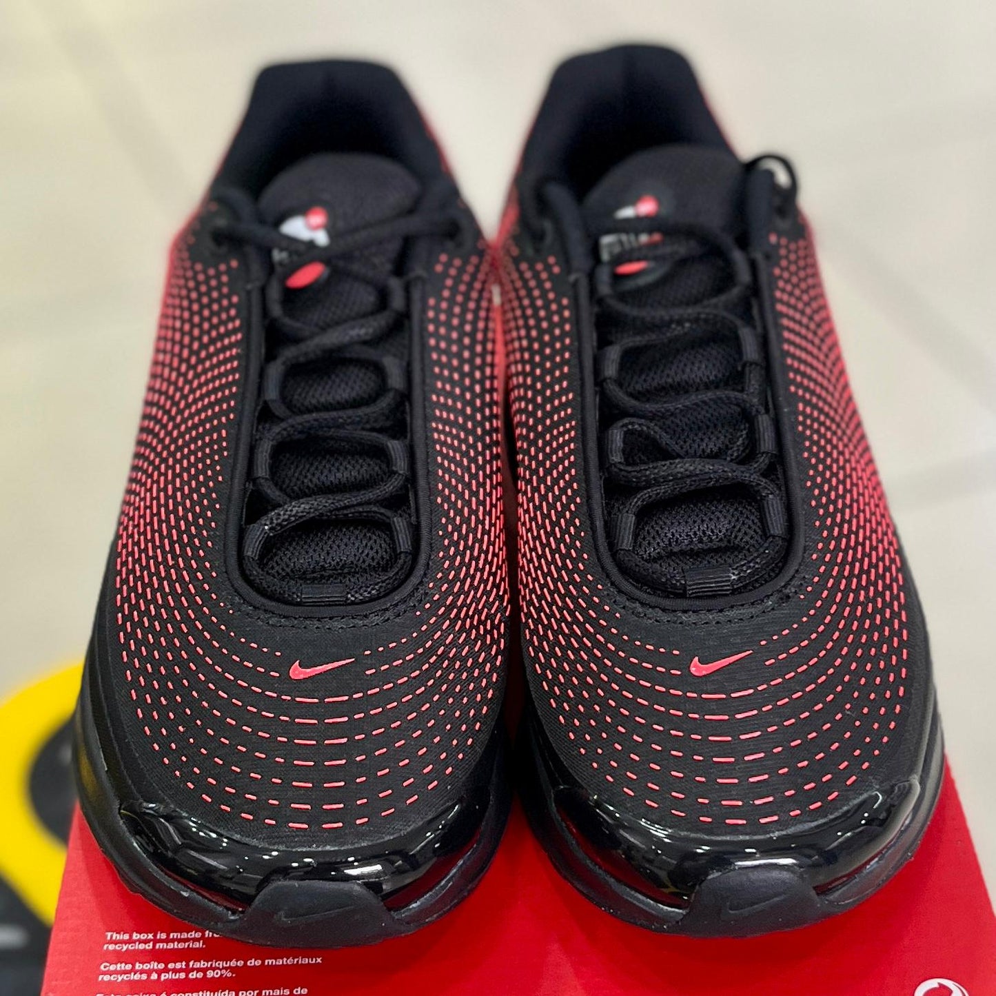 Nike Air Max Dn Bred