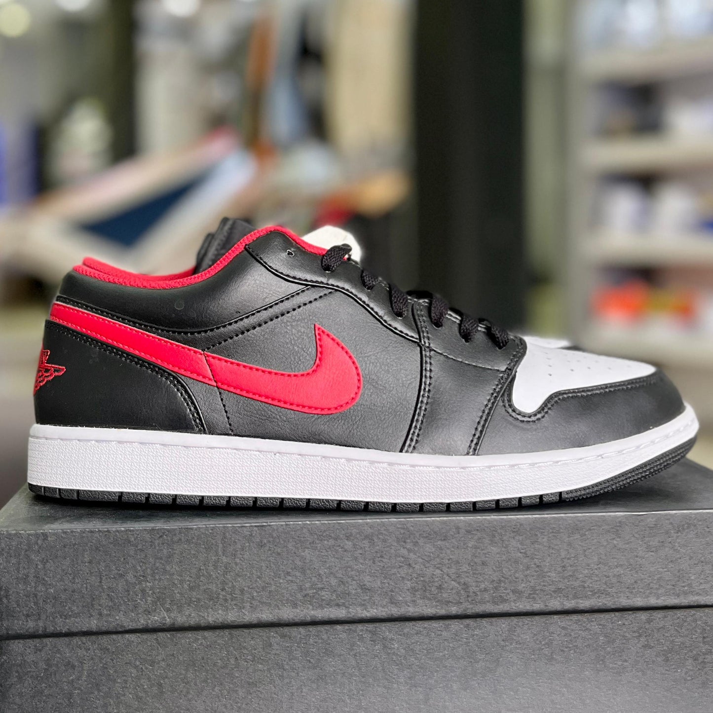 Jordan 1 Low White Toe