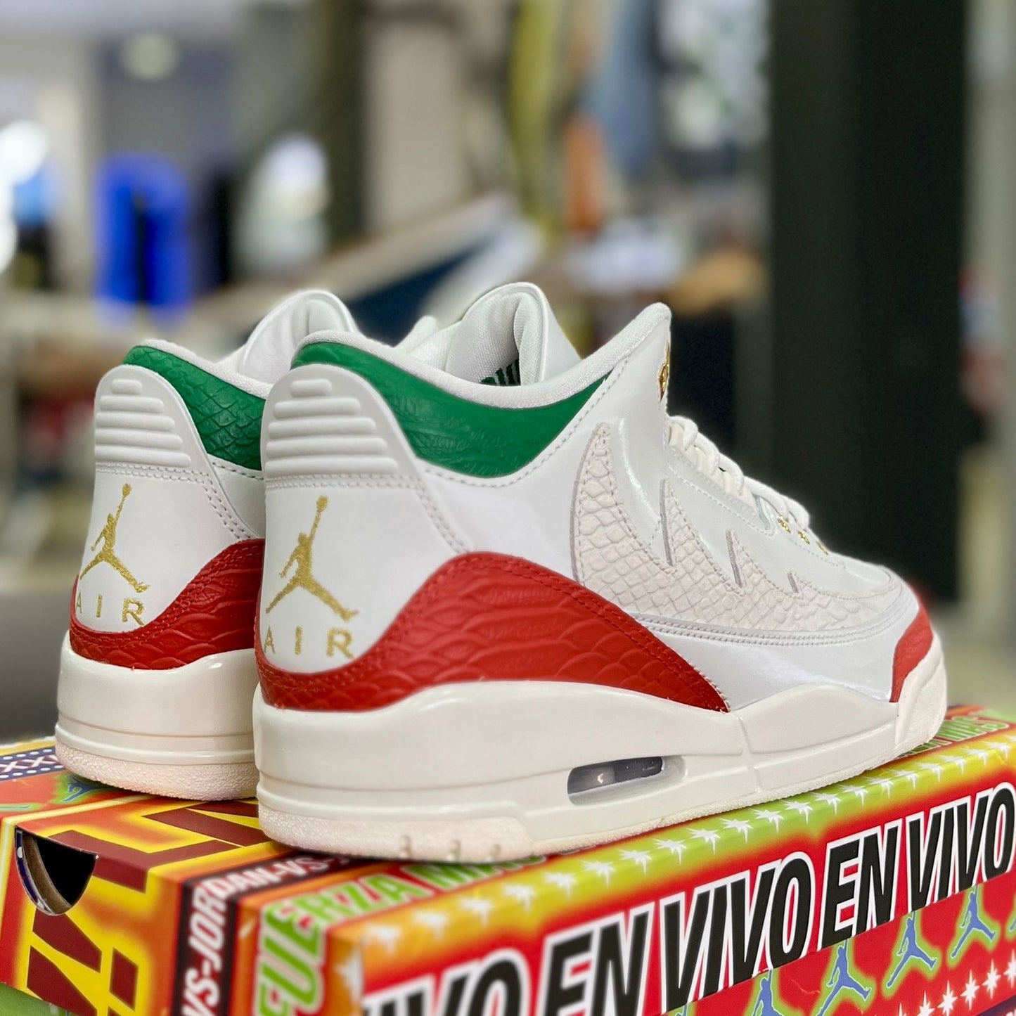 Jordan 3 Retro El Vuelo + Mascara