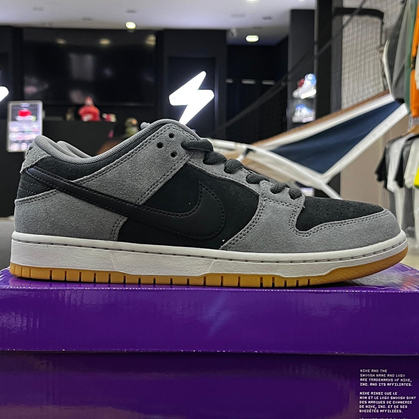 Dunk Low SB Dark Smoke Grey