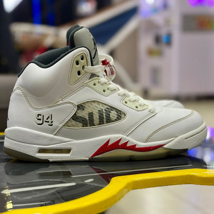 Jordan 5 Retro White Supreme