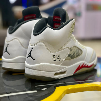 Jordan 5 Retro White Supreme