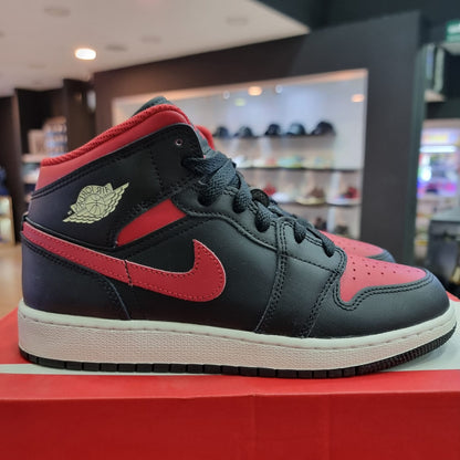 Jordan 1 Mid Bred Twist