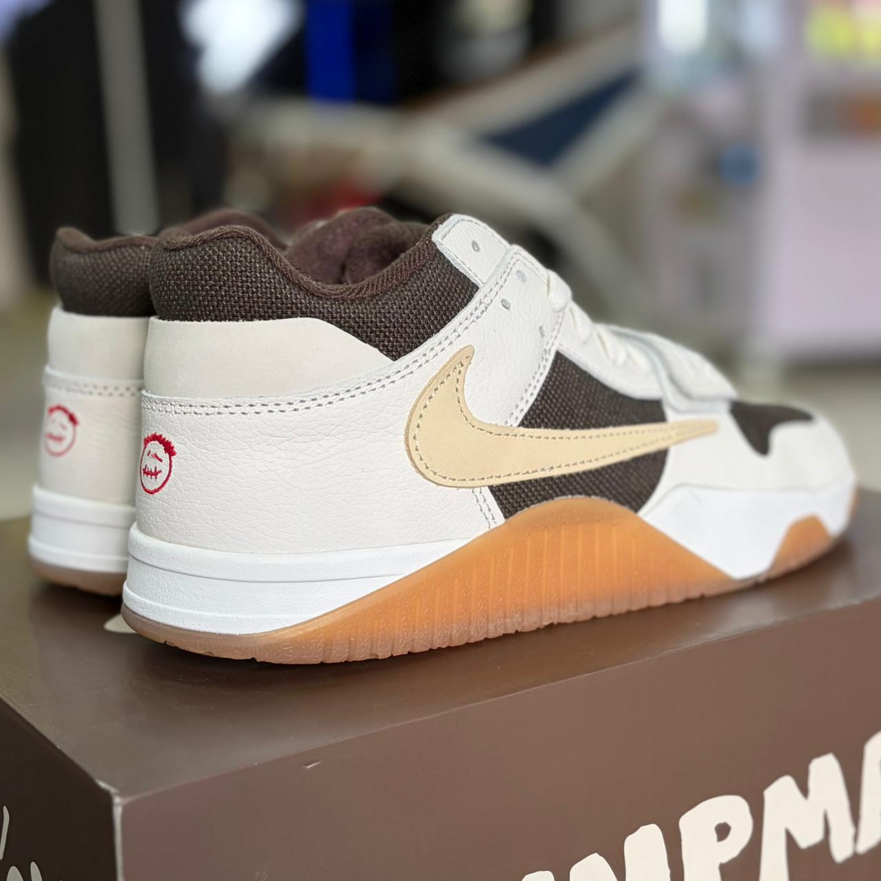 Jordan Jumpman Jack x Travis Scott Sail