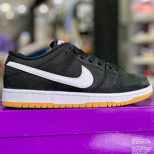 Dunk SB Low Pro Black Gum