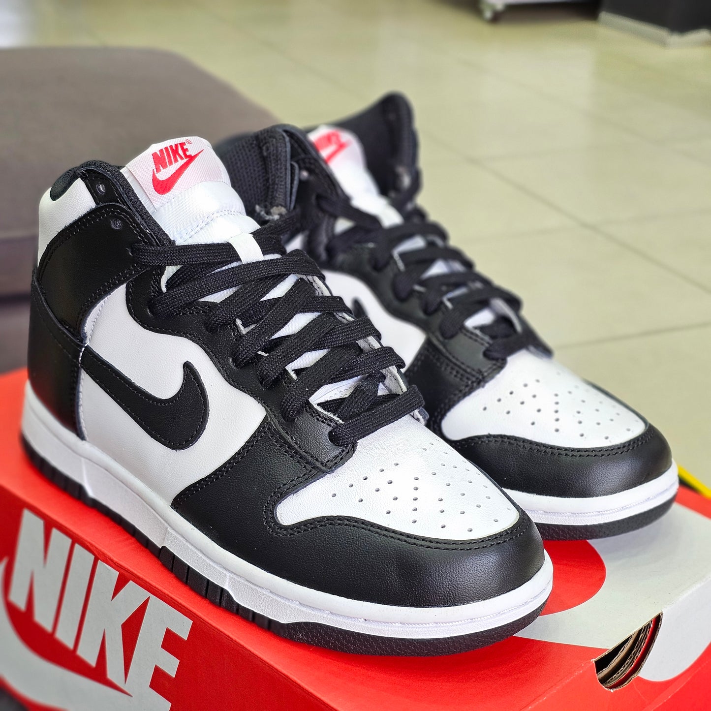 Nike Dunk High Panda