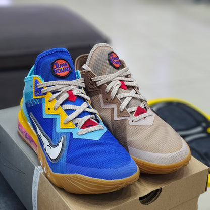 LeBron 18 Low Space Jam x Wile E. Roadrunner