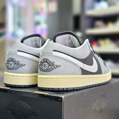 Jordan 1 Low Light Smoke Grey Off Noir
