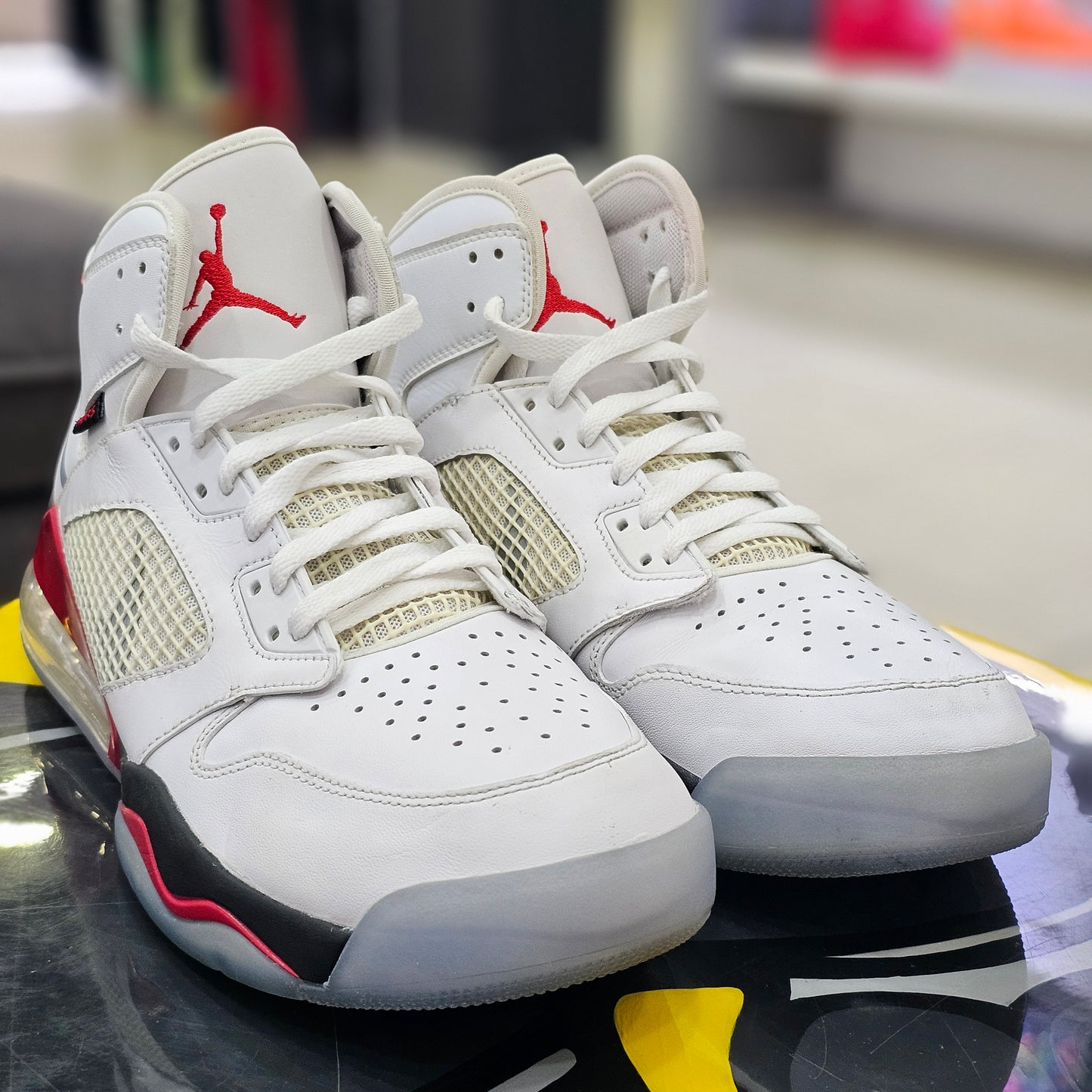 Jordan Mars 270 Fire Red