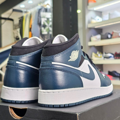Jordan 1 Mid Armory Navy