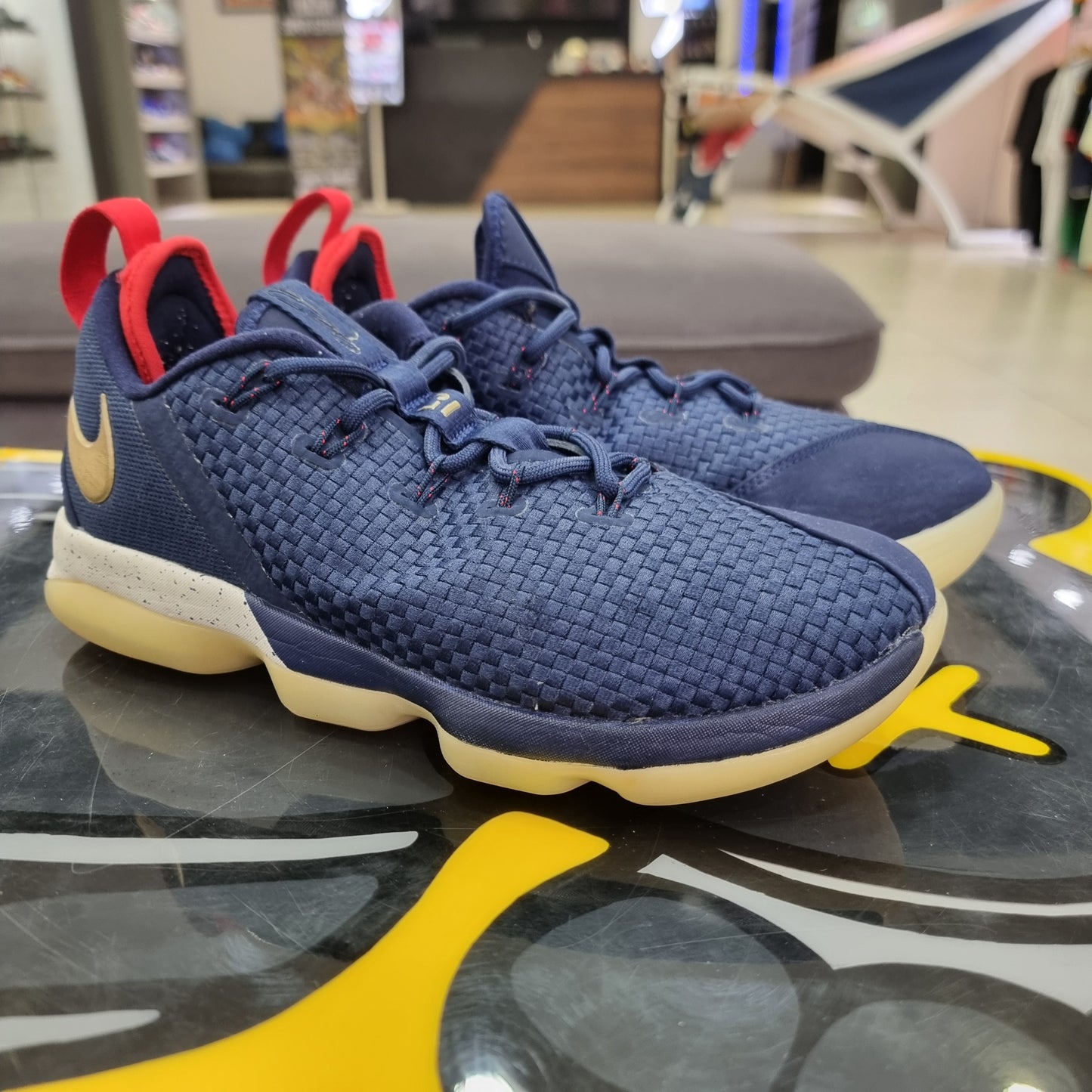 Nike Lebron 14 Low USA
