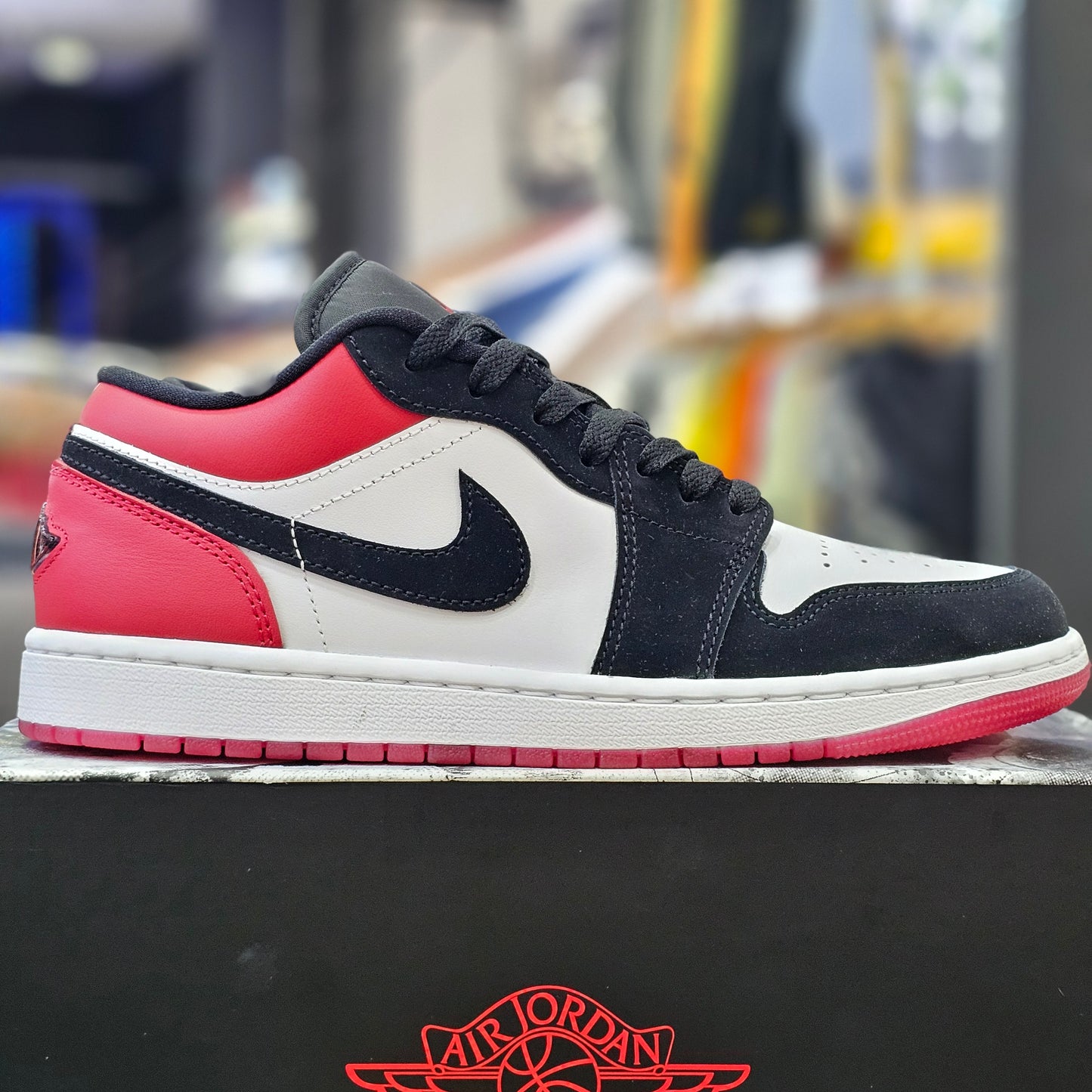 Jordan 1 Low Black Toe