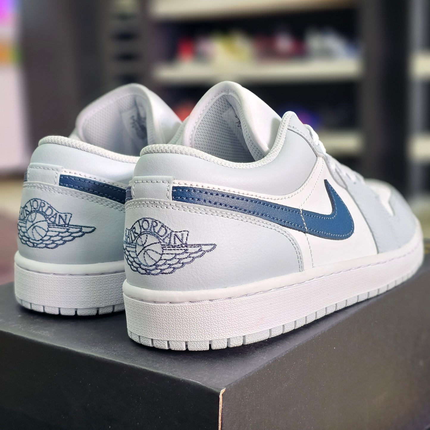 Jordan 1 Low Squadron Blue Aura