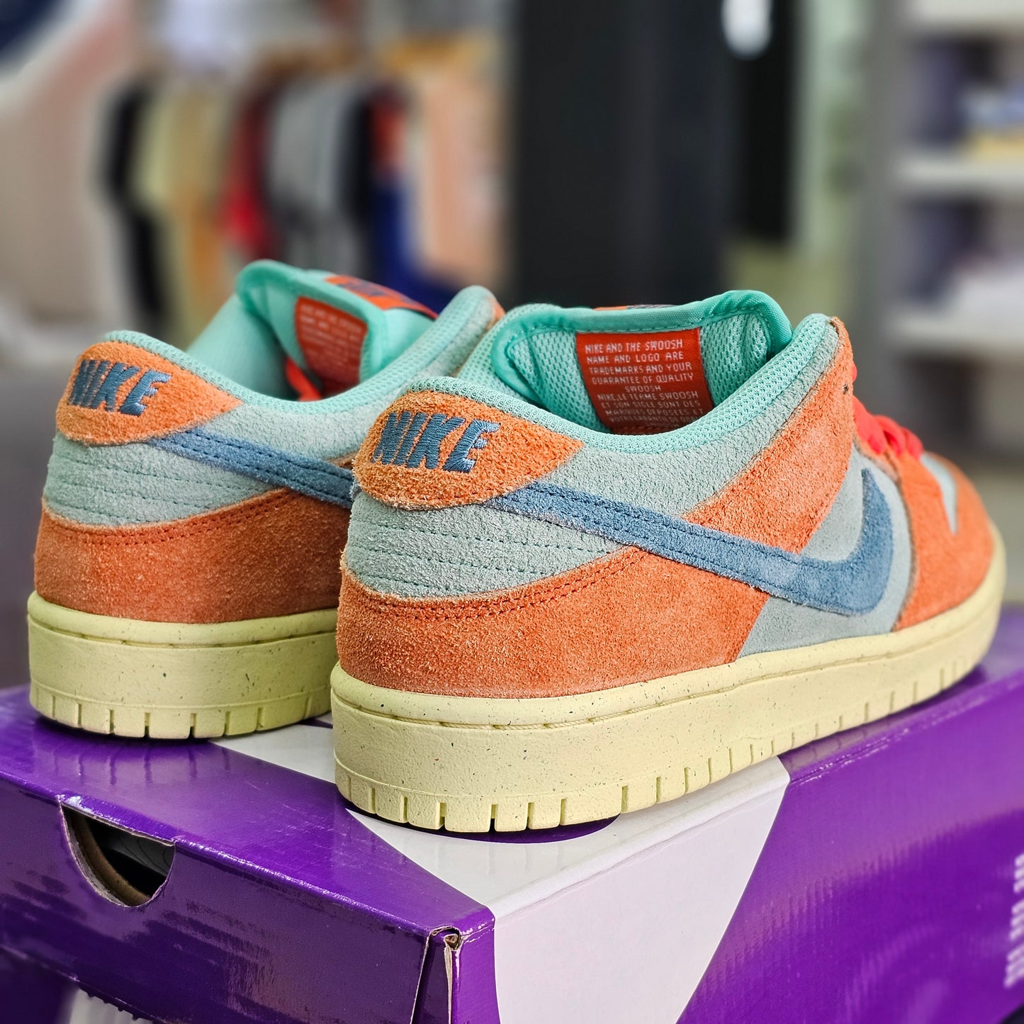 Dunk Low SB Orange Emerald Rise