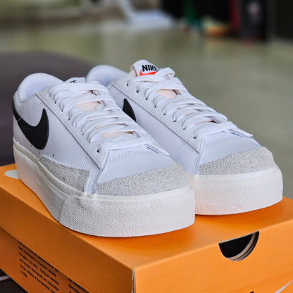 Blazer Low Platform White Black