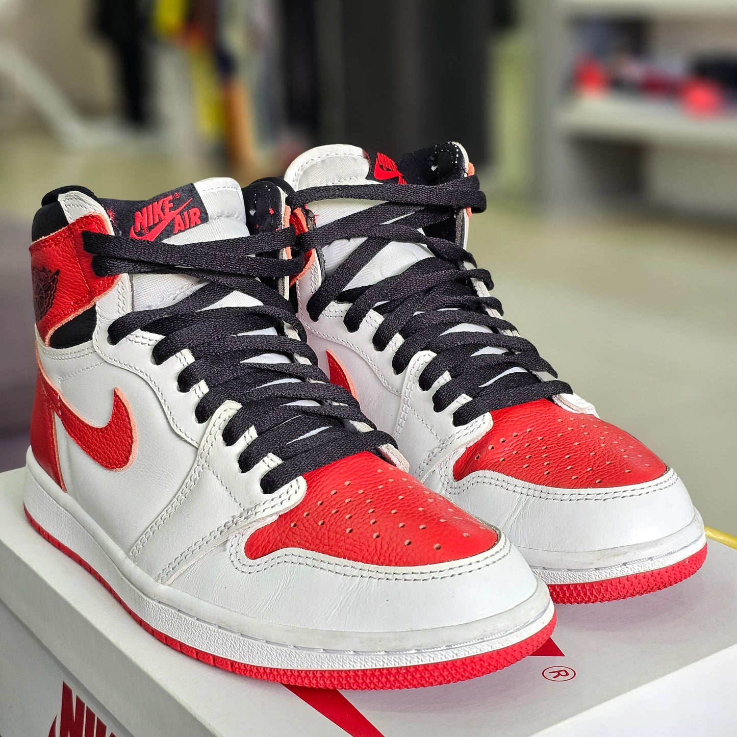 Jordan 1 Retro High OG Heritage
