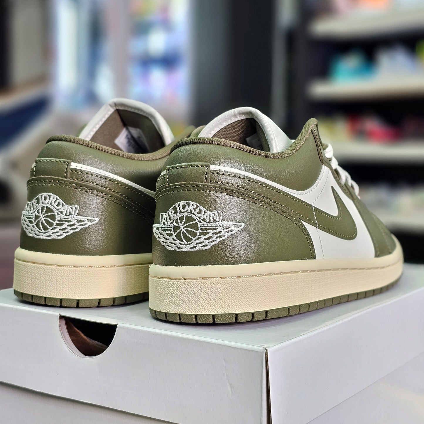 Jordan 1 Low Medium Olive