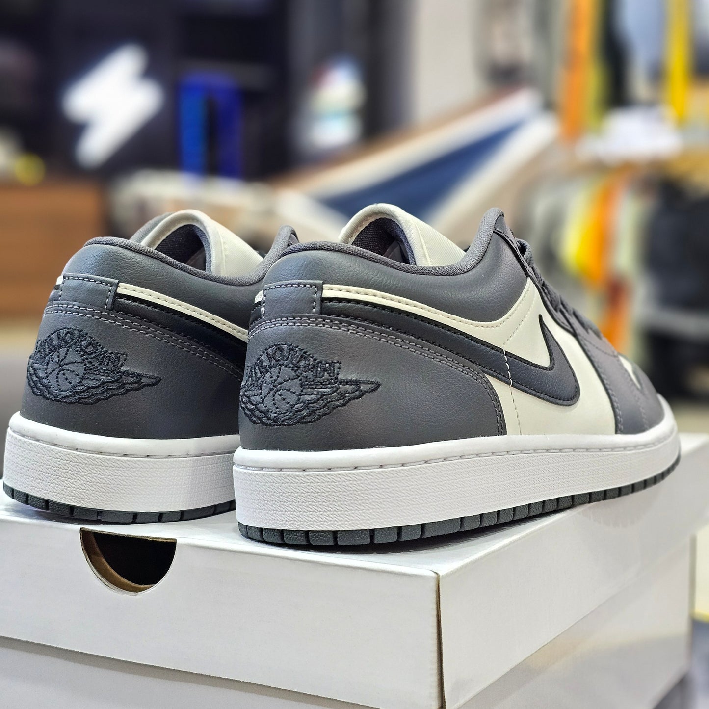 Jordan 1 Low Dark Grey