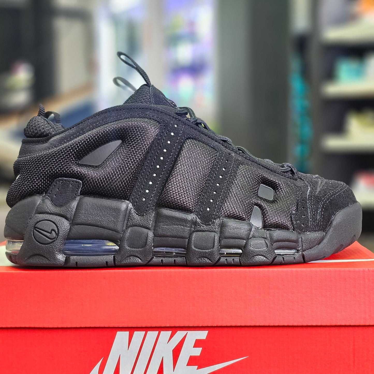 Uptempo Low Triple Black