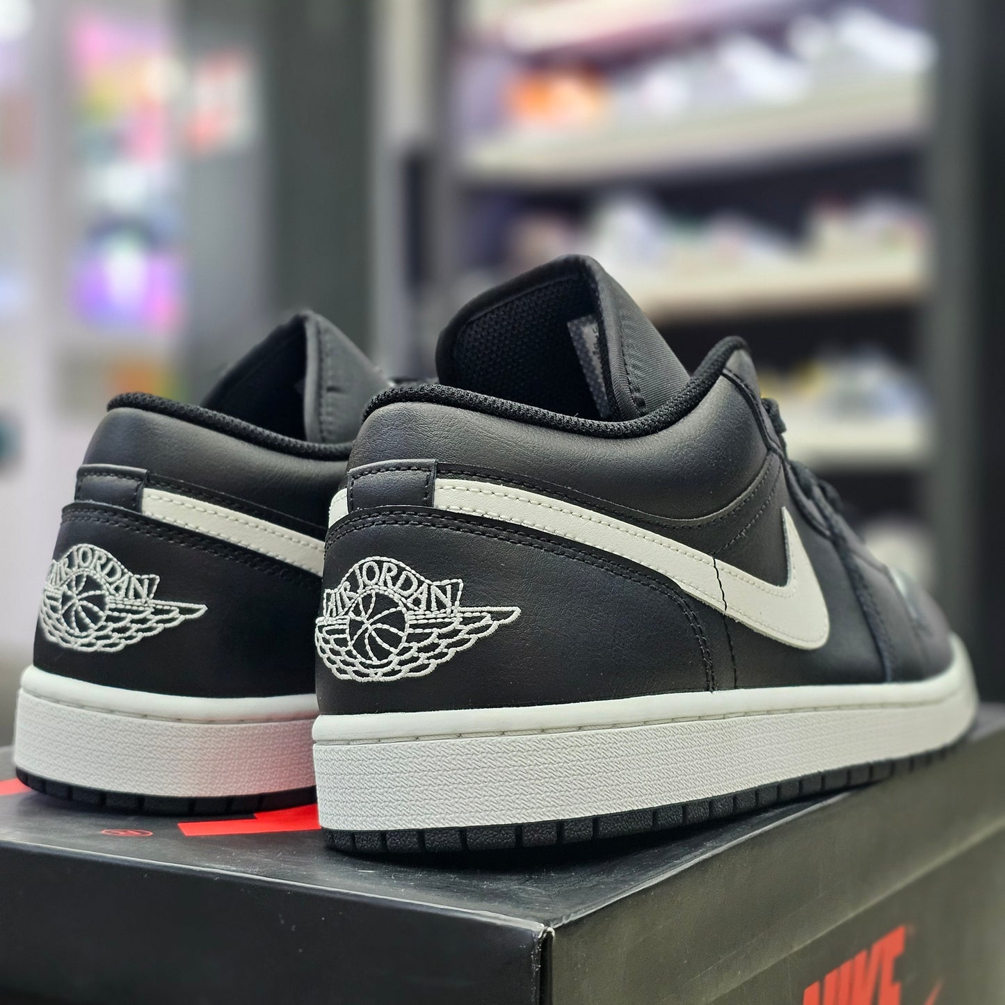 Jordan 1 Low Orca