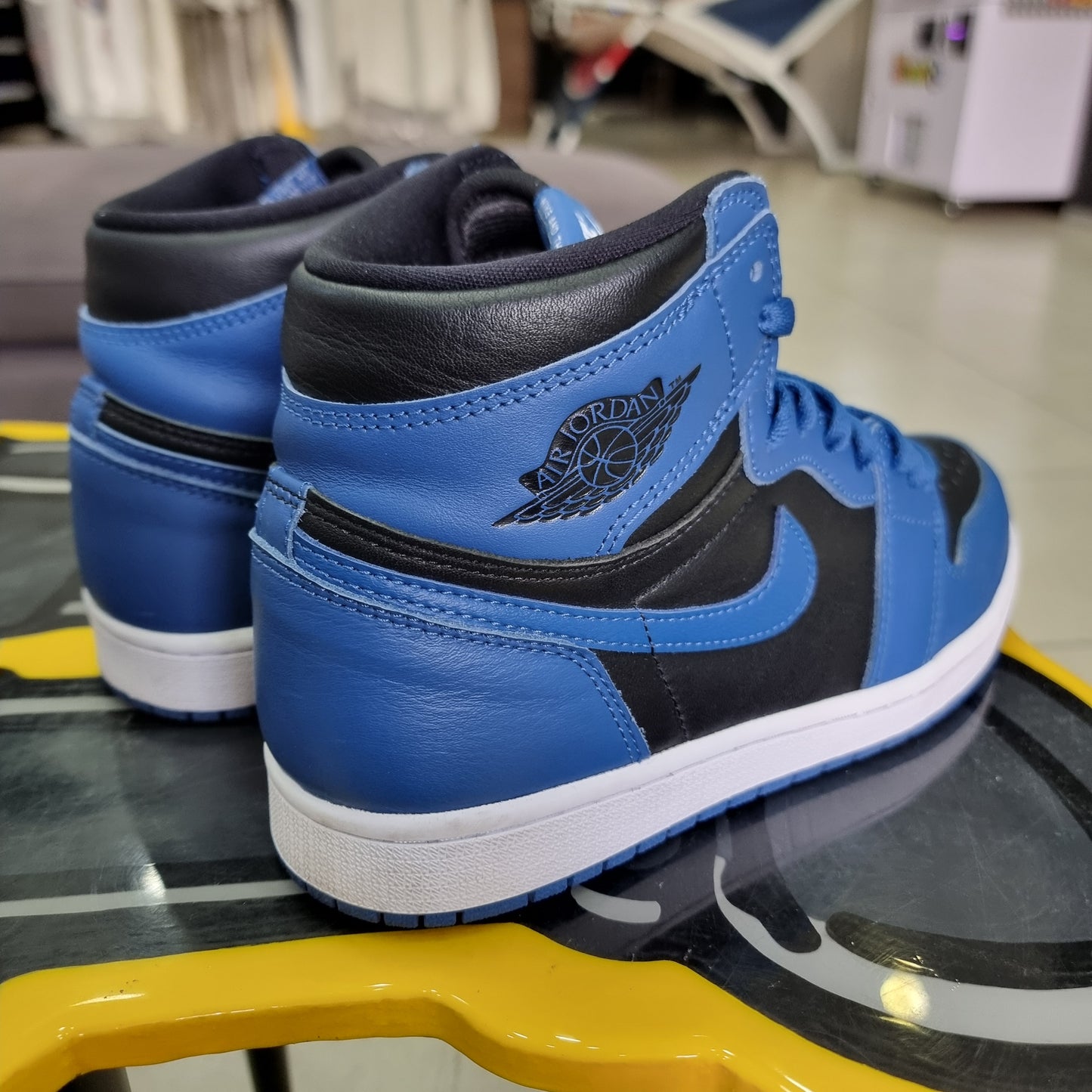 Jordan 1 Retro High OG Dark Marina Blue