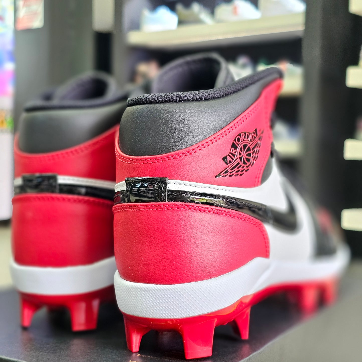 Jordan 1 Mid TD Cleat Bred Toe