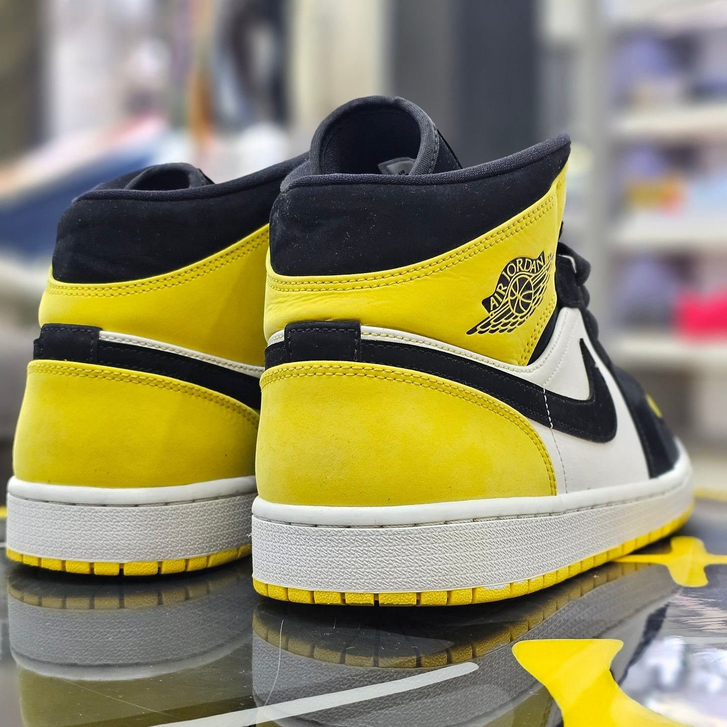 Jordan 1 Mid Yellow Toe