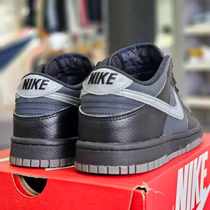 Dunk Low Black Symbiote