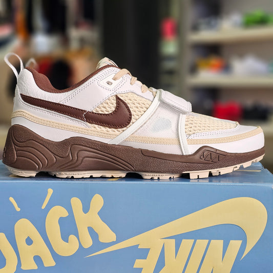 Travis Scott x Zoom Field Jaxx Light Chocolate