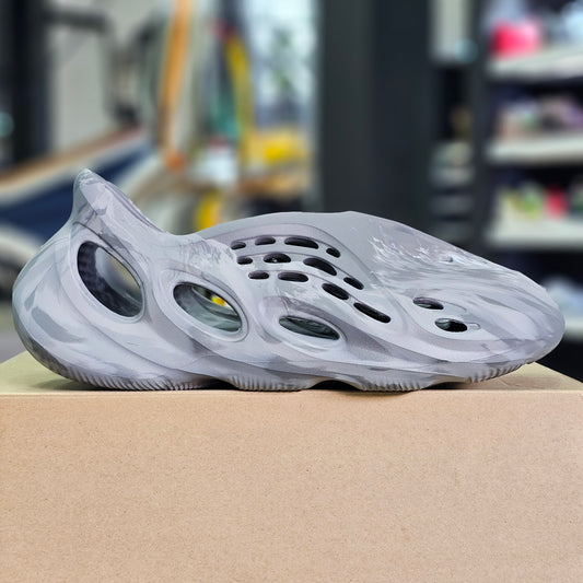 Yeezy Foam RNR MX Granite